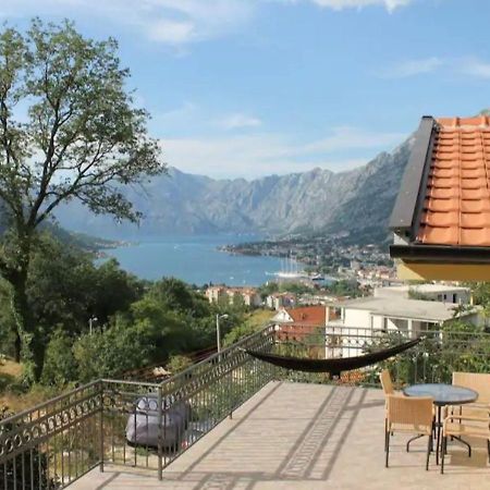 3-Bedroom Apartment With Panoramic Bay Views Kotor Exterior photo